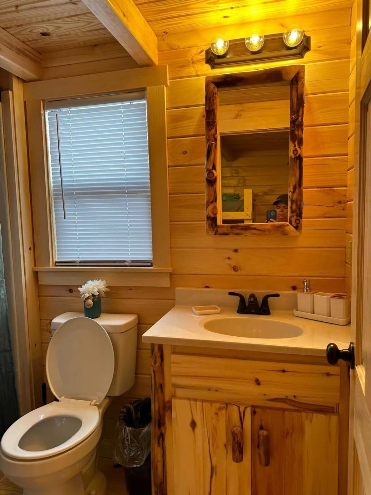 Get-Away Cabin In Surf City W Loft And Parking 外观 照片