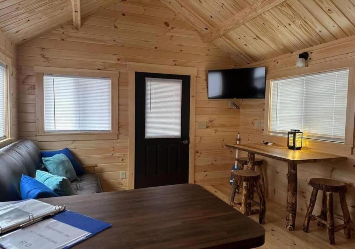 Get-Away Cabin In Surf City W Loft And Parking 外观 照片